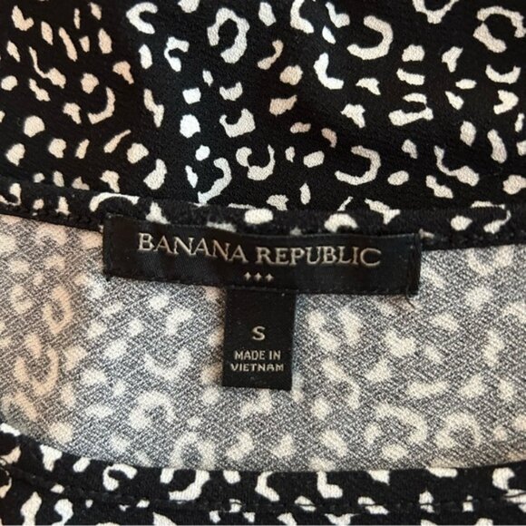 Banana Republic Womens Black Animal Print Jersey Blouse Flutter Sleeve Size S - Picture 9 of 10
